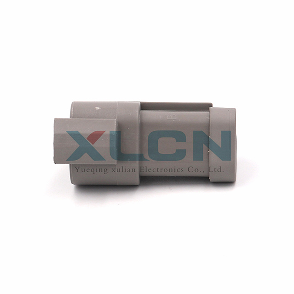 DT04-3P-E003