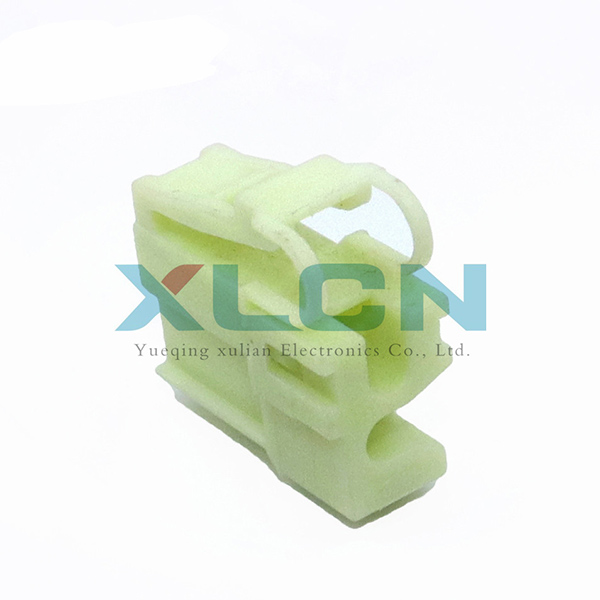 MG610263