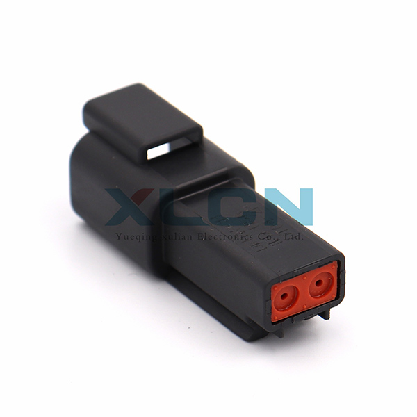 DT04-2P-E004
