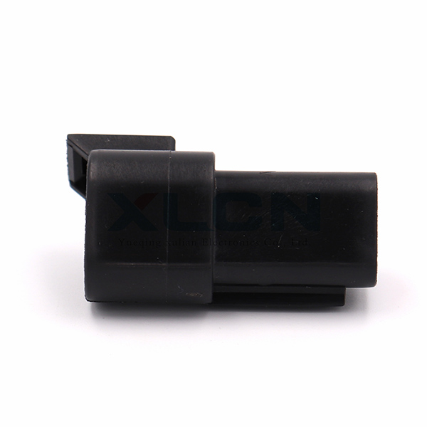 DT04-3P-E004
