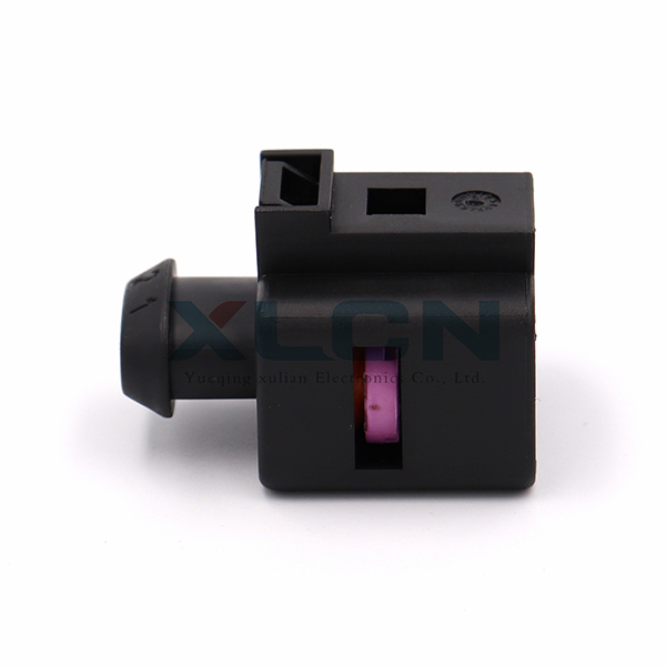 1717692