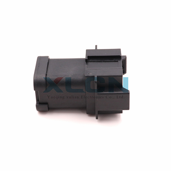 DT04-8P-E005