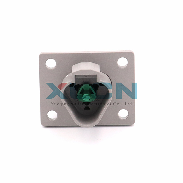  DT04-3P-L012