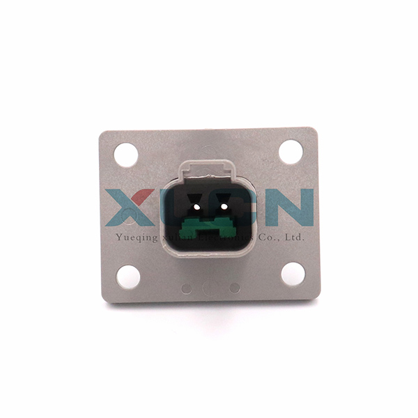 DT04-4P-L012