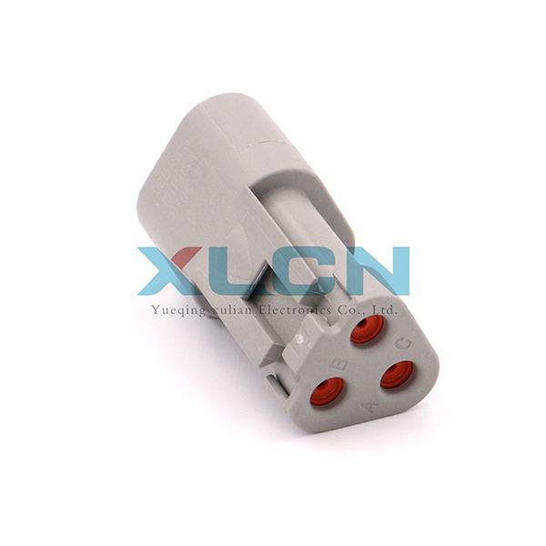 DT04-3P-E003