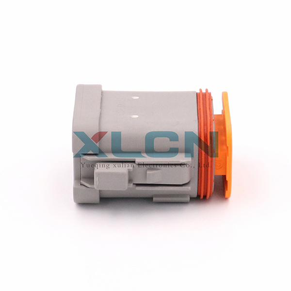 DT06-8S-E003