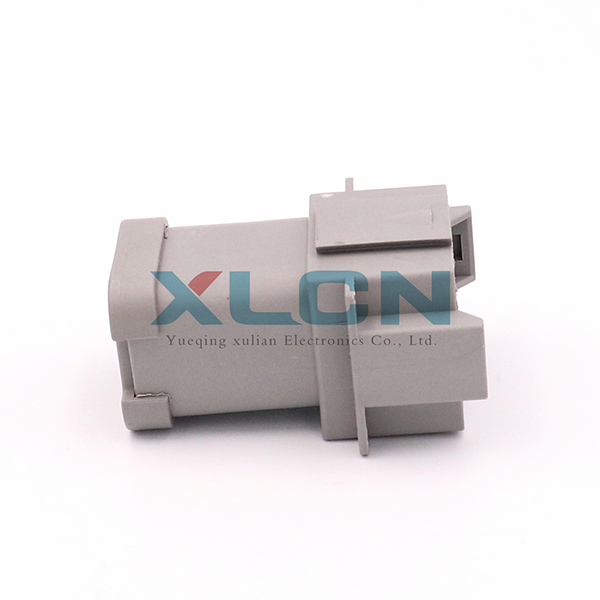DT04-8P-E003