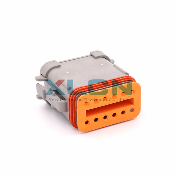 DT06-12S-E003