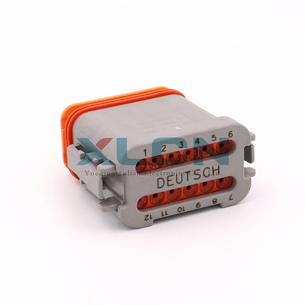 DT06-12S-E003