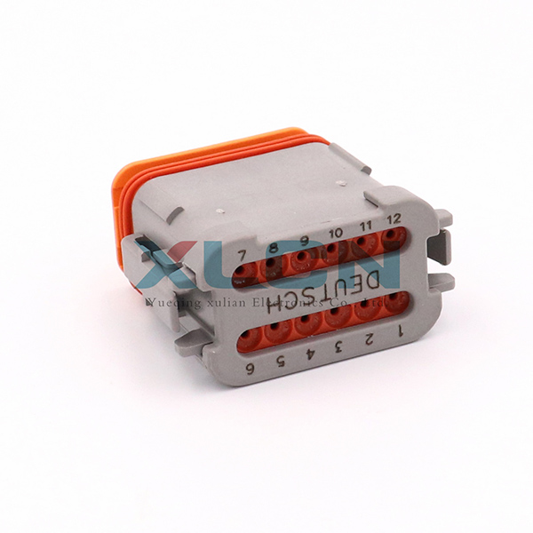 DT06-12S-E003