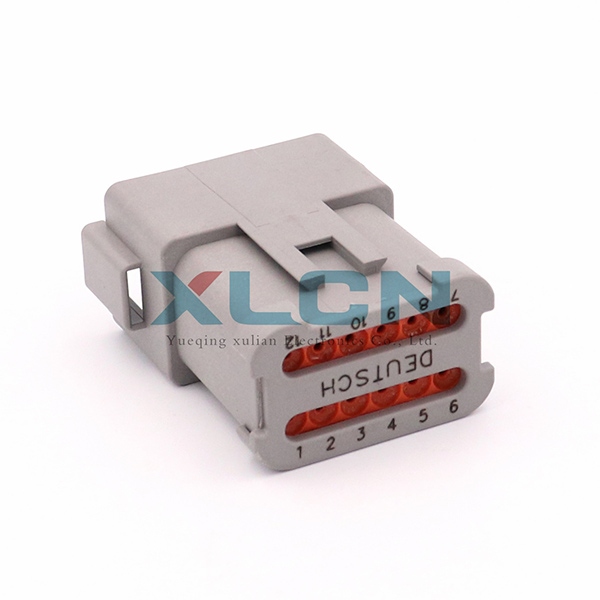 DT04-12P-E003