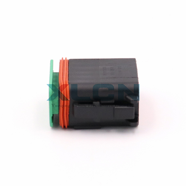 DT06-12S-E004