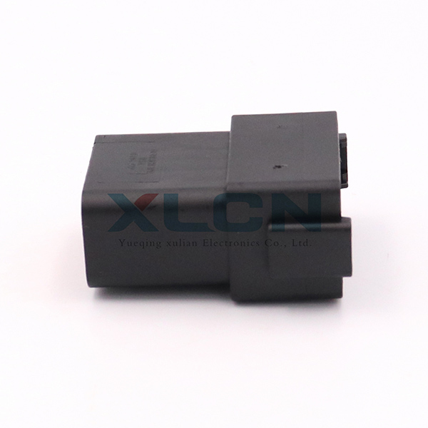 DT04-12P-E004