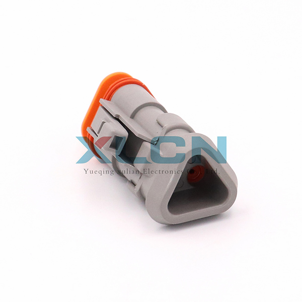 DT06-3S-E008