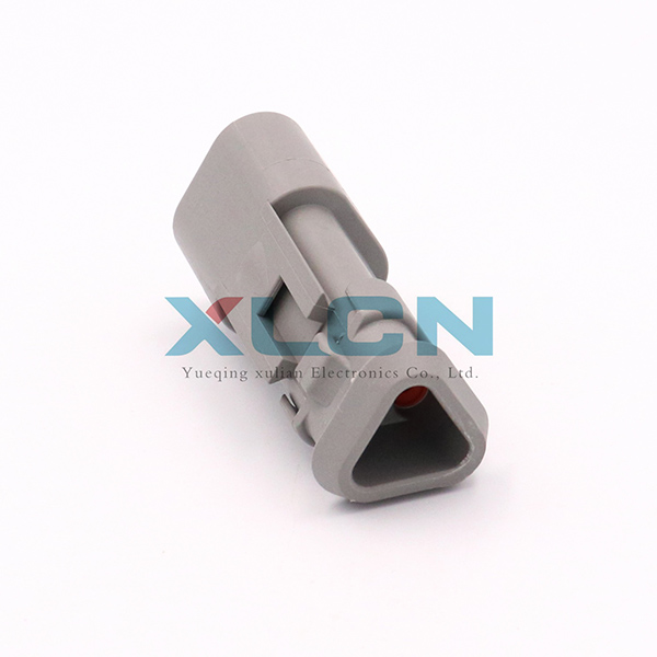 DT04-3P-E008