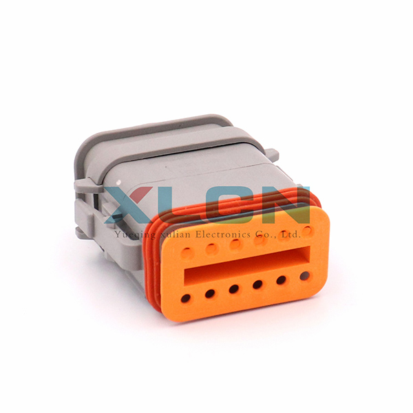 DT06-12S-E008