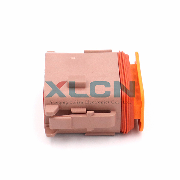 DT06-12SD-C017
