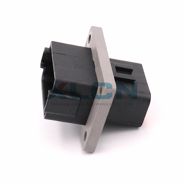DT04-12PB-L012