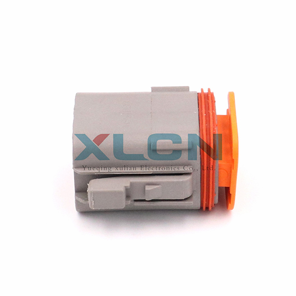 DT06-8S-C015