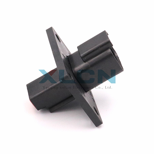 DT04-2PB-L012