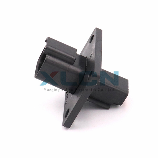 DT04-2PB-L012