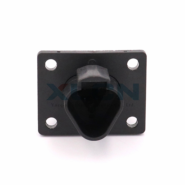 DT04-3PB-L012