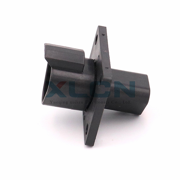 DT04-3PB-L012