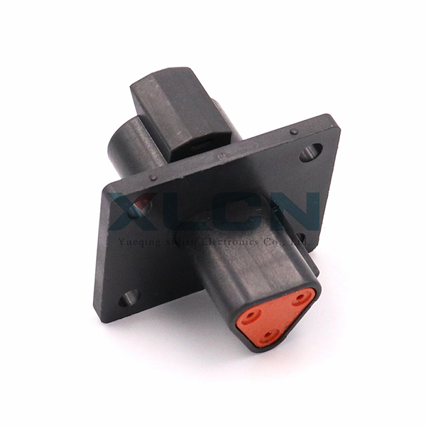 DT04-3PB-L012
