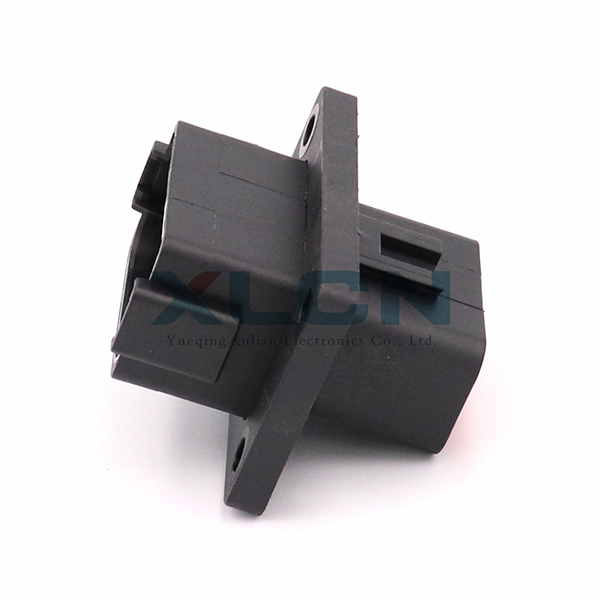 DT04-12PB-L012