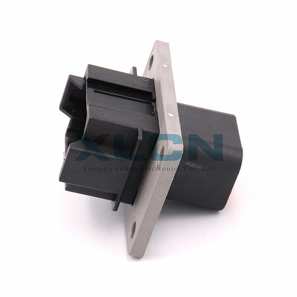 DT04-8PB-L012